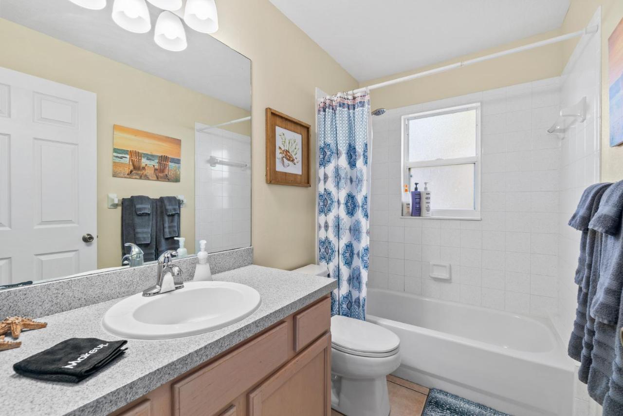 Heart Of The Waves - 3Br & 2Ba Beach Retreat - New Hot Tub - Outside Patio With Grill & Seating, Steps To Fun! Мелбърн Екстериор снимка